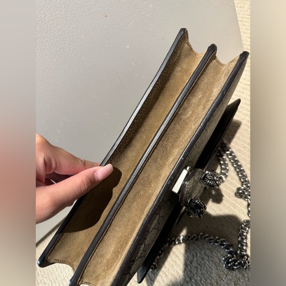 Gucci Dionysus Shoulder Bag - Picture 5 of 5